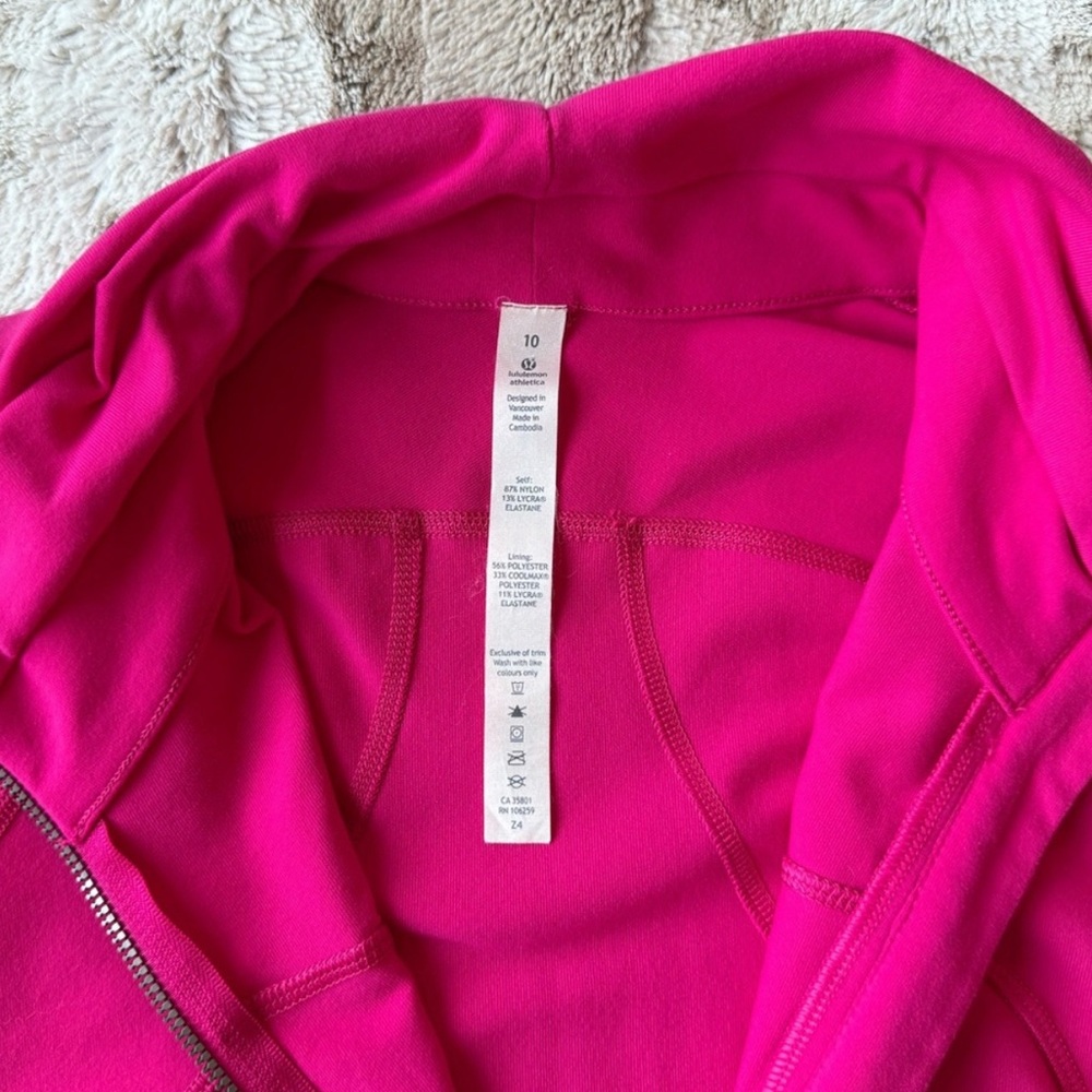 RARE Lululemon Hustle In Your Bustle Jacket in Jewelled Magenta Size 10 - Picture 9 of 16
